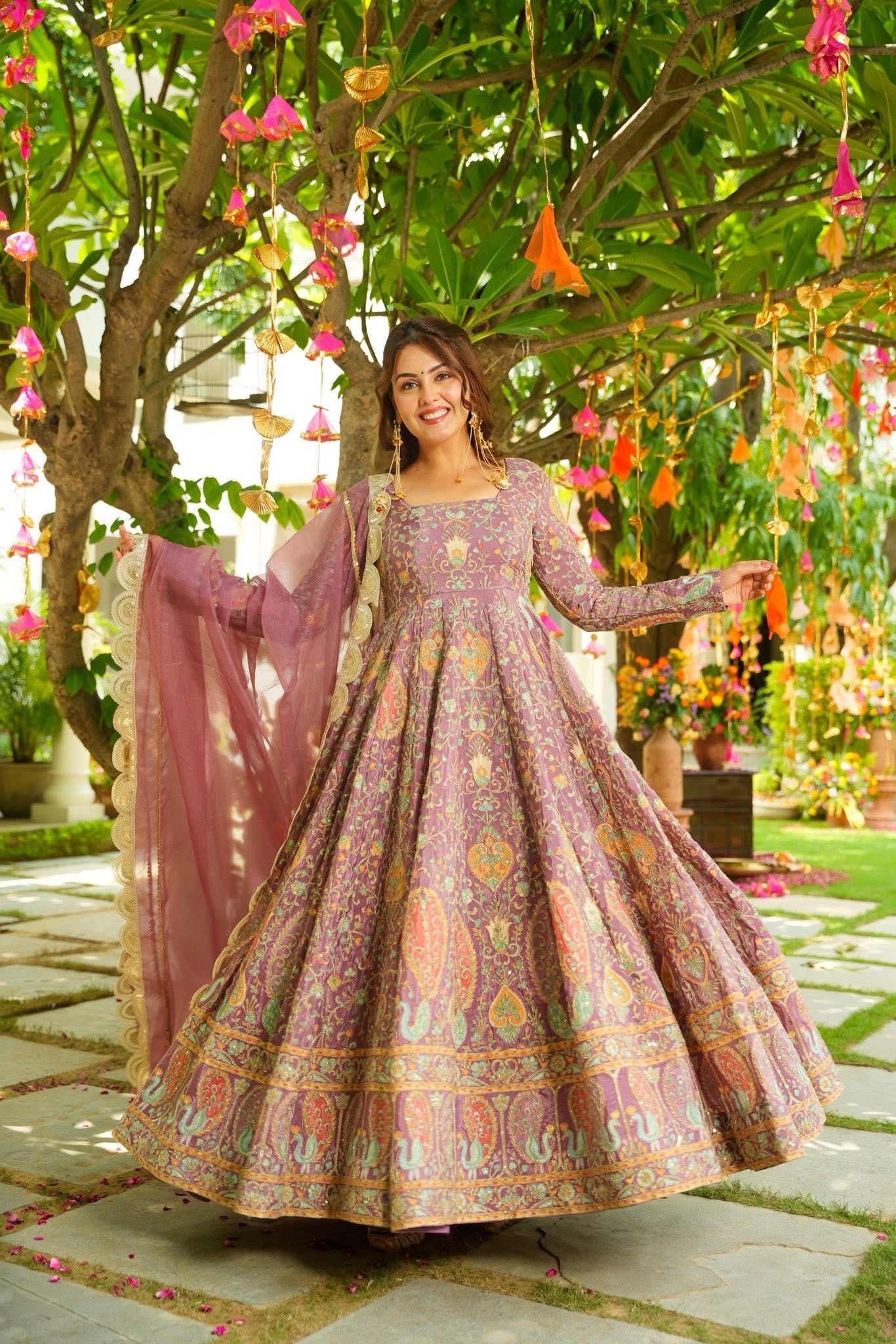 Nerina Embroidered Heavy Maxi Set