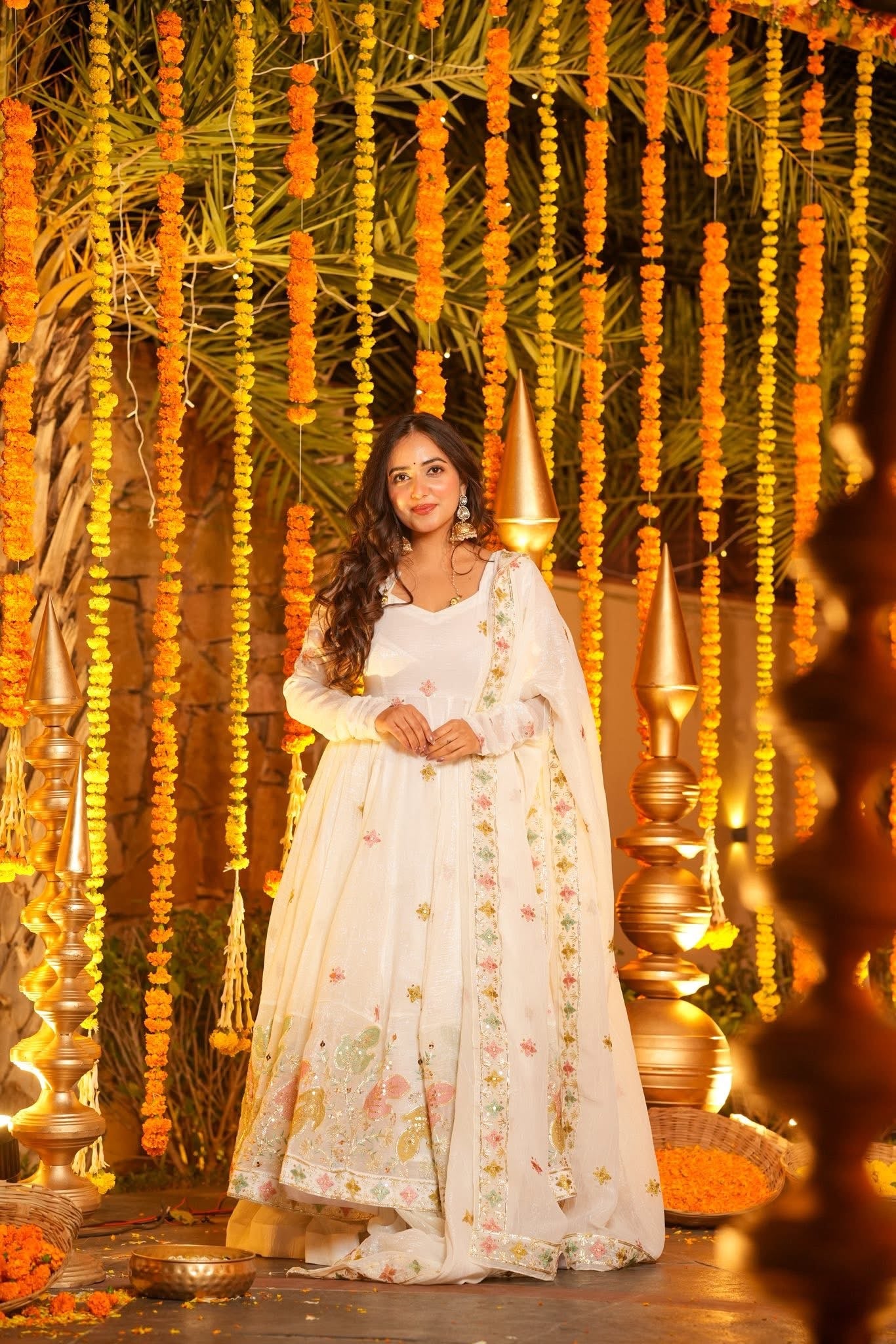 Suri White Organza Anarkali Suit Set
